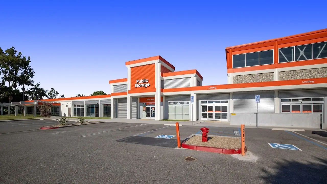 Public Storage, RV storage in Santa Ana