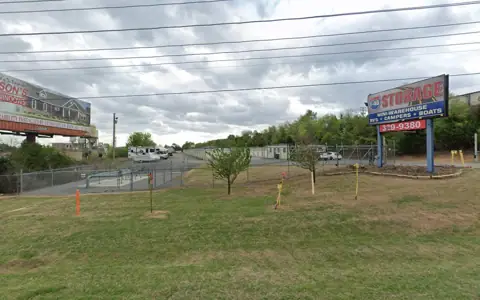 I-40 Storage photo 2