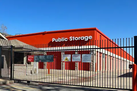 Public Storage photo 2