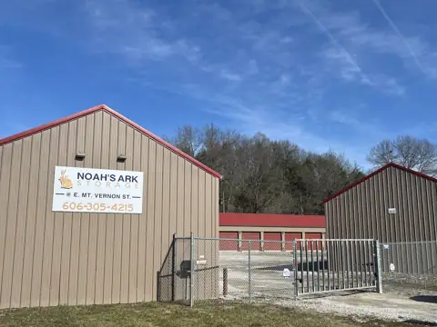 Noah's Ark Storage @ E Mount Vernon St photo 2