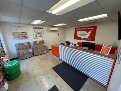 Public Storage photo 2