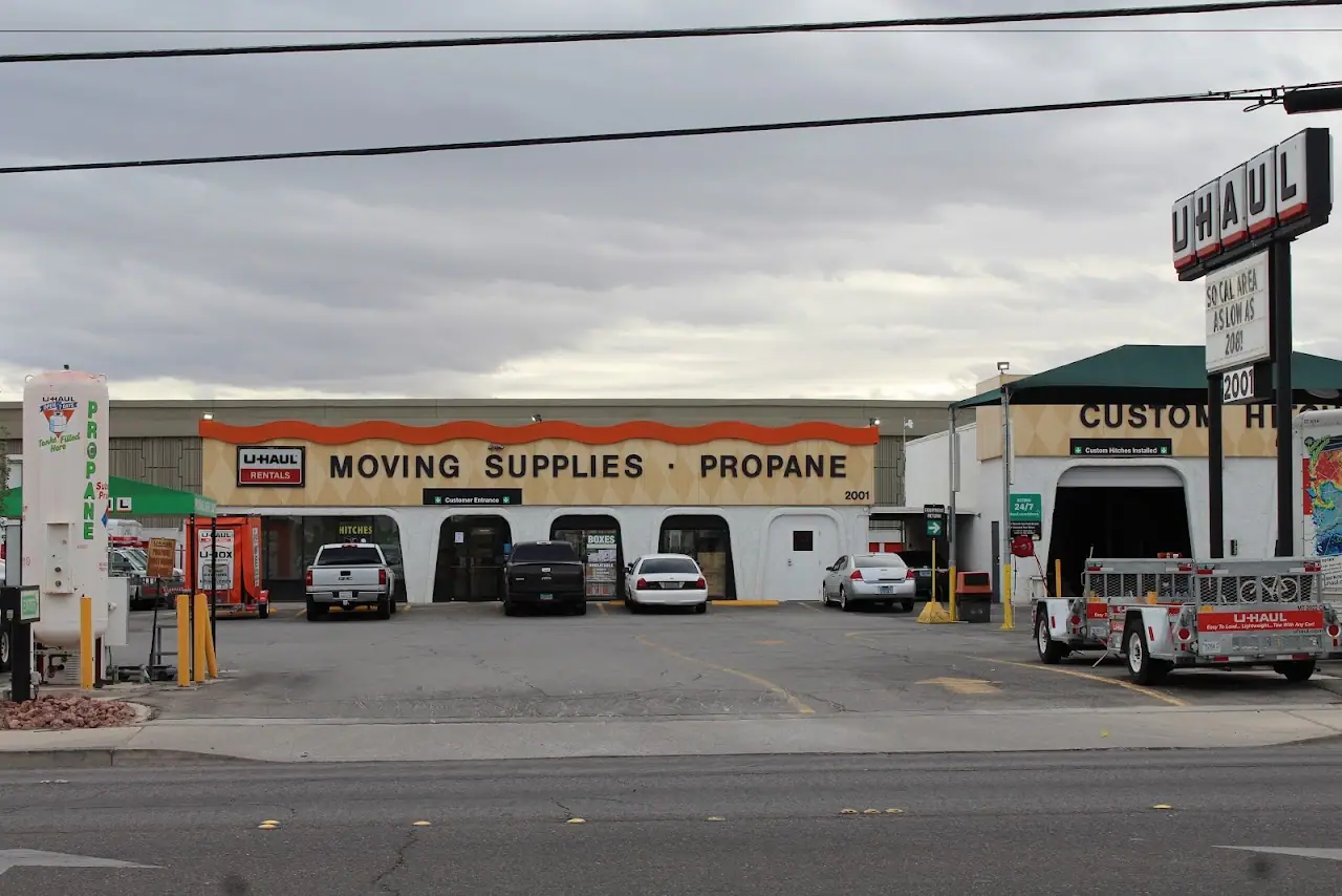 Self-Storage at U-Haul, RV storage in Las Vegas