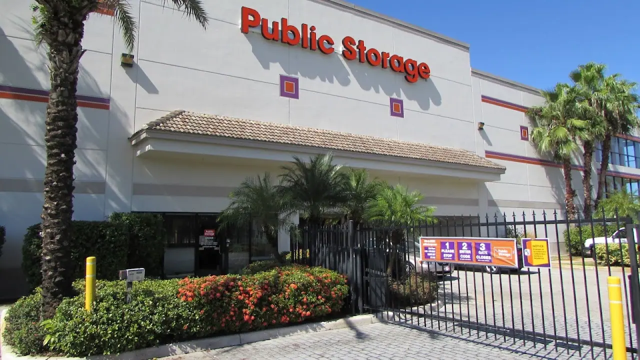 Public Storage, RV storage in Boynton Beach