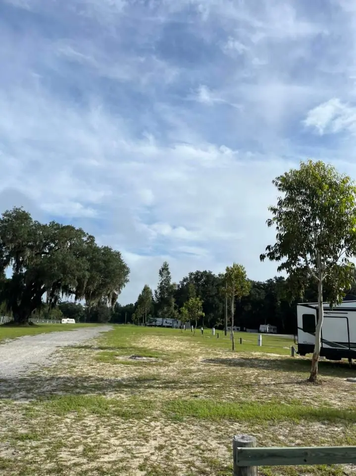 Golden Isles Rv, RV storage in Waynesville