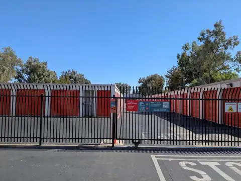 Public Storage photo 2