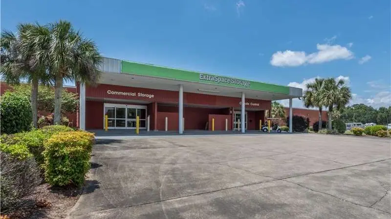Extra Space Storage, RV storage in Milton