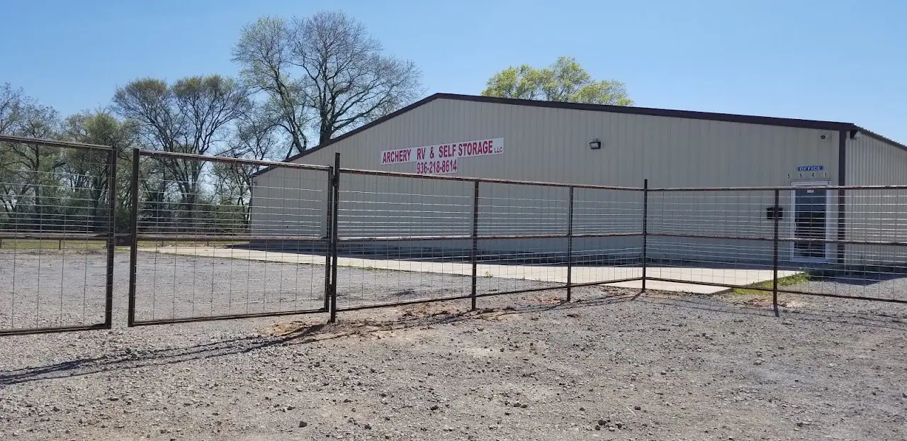 Storage Landing, RV storage in Madisonville