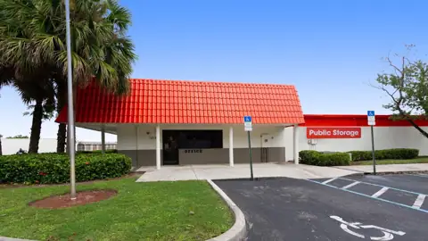 Public Storage photo 2