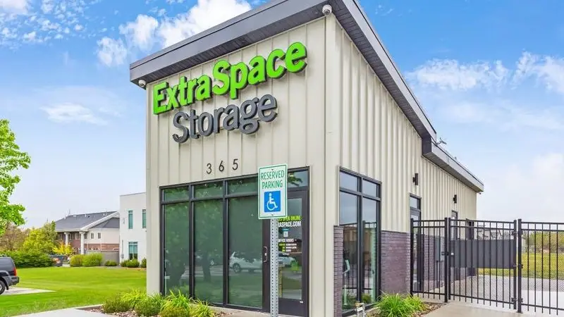 Extra Space Storage, RV storage in Providence
