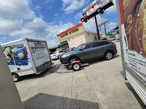 U-Haul Trailer Hitch Super Center of Vance Jackson photo 3