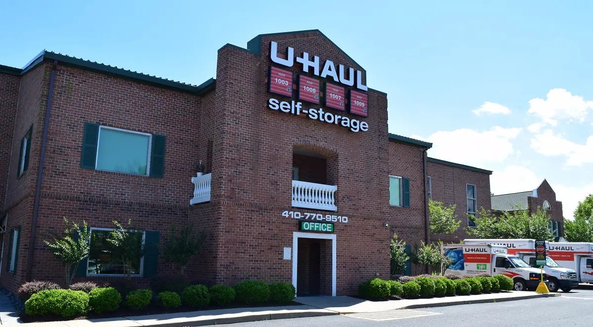 Self-Storage at U-Haul, RV storage in Easton