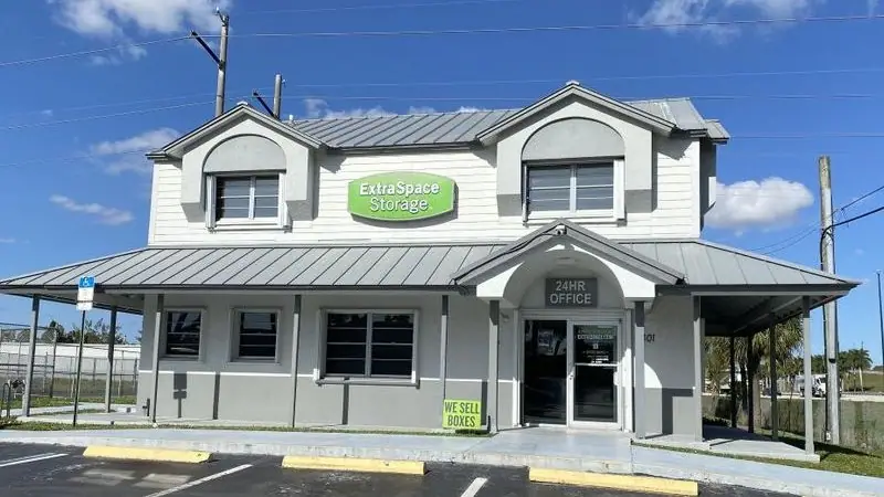 Extra Space Storage, RV storage in Davie