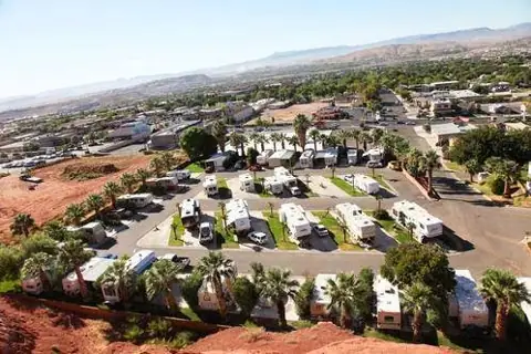Hillside Palms RV Park & RV Storage & Tiny Homes in St. George, UT