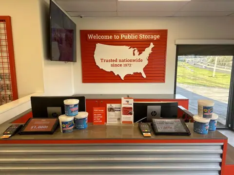 Public Storage photo 2