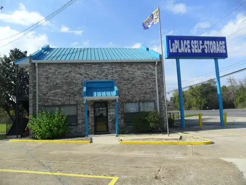 Cambridge Mini Storage in Laplace, LA