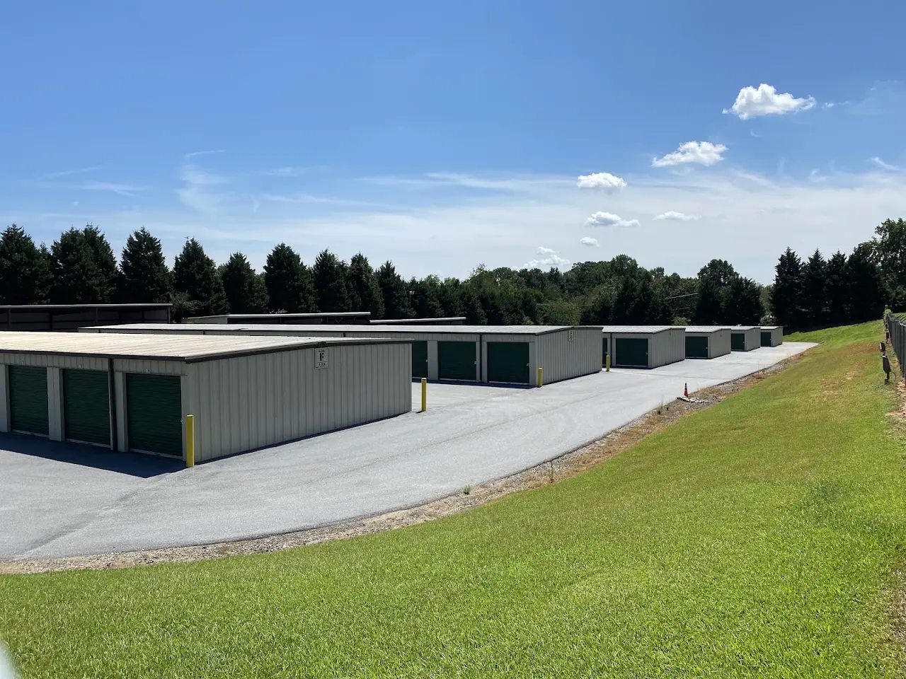 Lake Bowen Mini Storage, RV storage in Inman