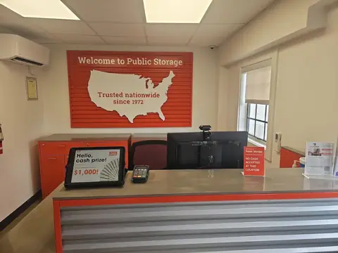 Public Storage photo 3