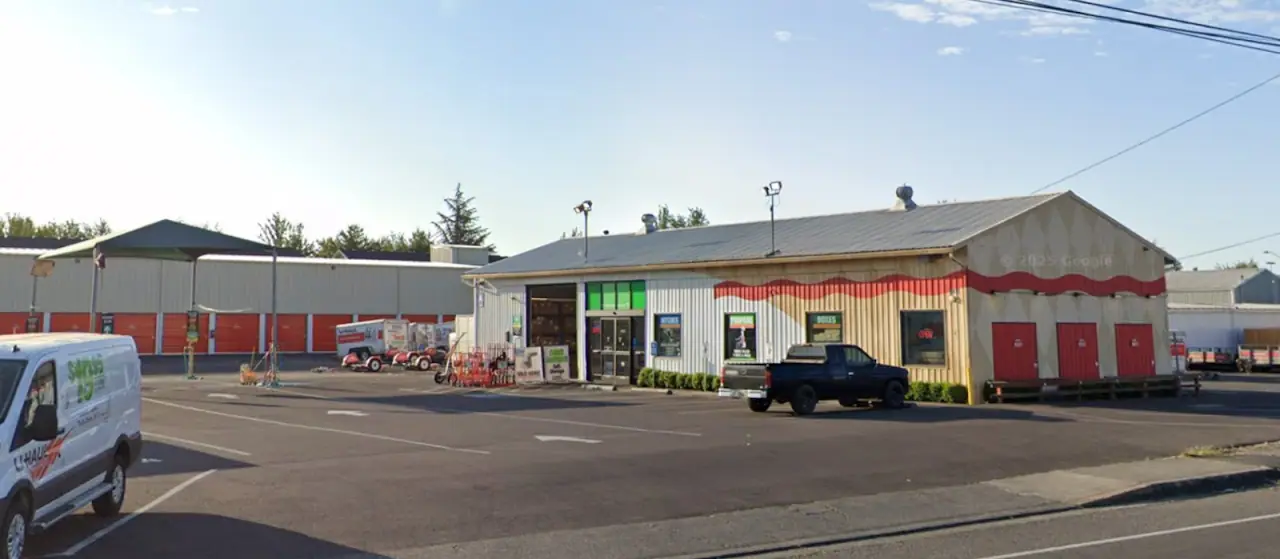 Self-Storage at U-Haul, RV storage in Salem