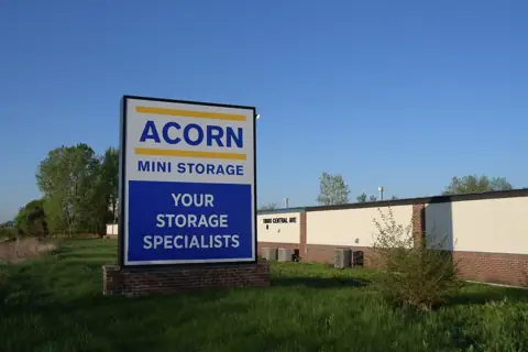 Acorn Mini Storage photo 3