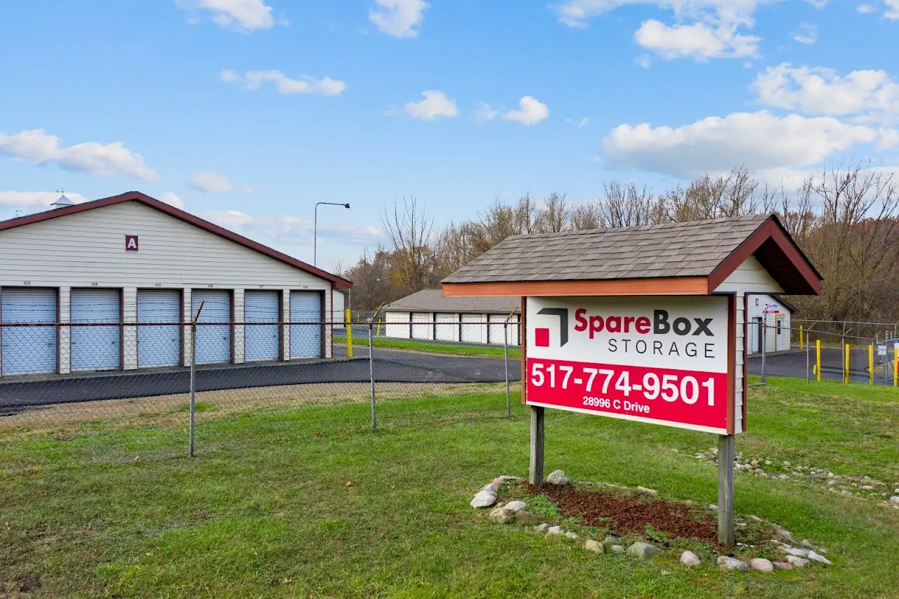 SpareBox Storage, RV storage in Albion