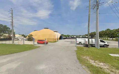 Viera Garage photo 2