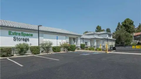 Extra Space Storage in Thousand Oaks, CA
