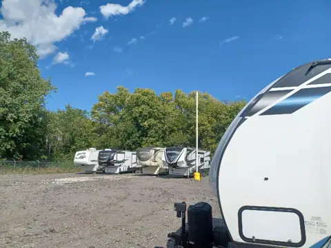 Lone Oak Rv Storage photo 3