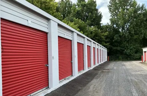 Mini Mall Storage - Newton photo 3