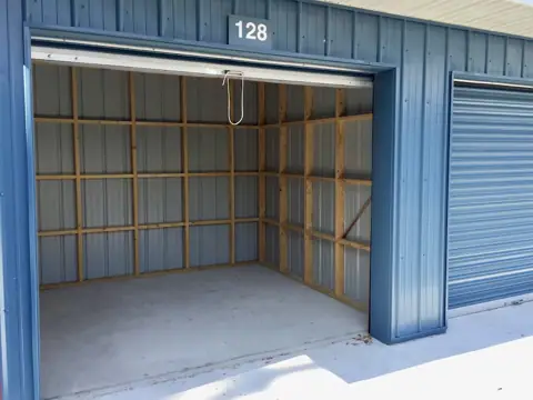 Suttons Bay Storage - Bahle Properties photo 2