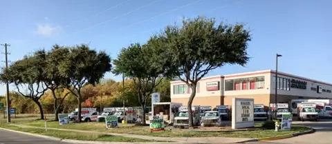Self-Storage at U-Haul in Plano, TX