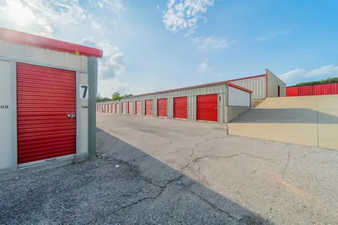 10 Federal Storage photo 2
