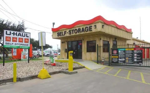 Self-Storage at U-Haul in Pflugerville, TX