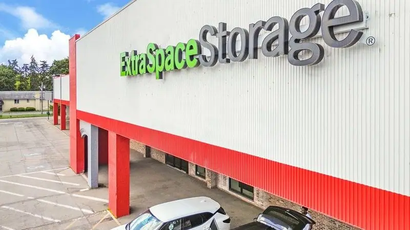 Extra Space Storage, RV storage in Irondequoit