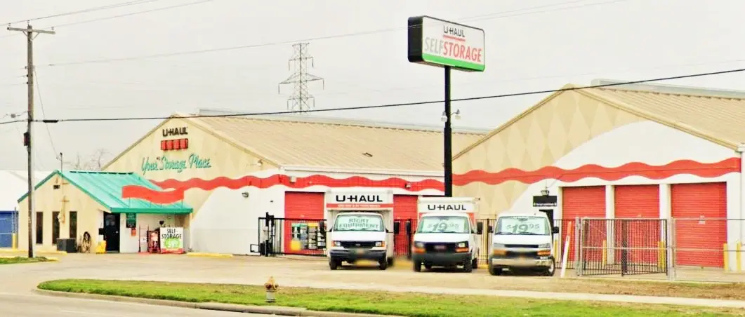 Self-Storage at U-Haul, RV storage in Dallas
