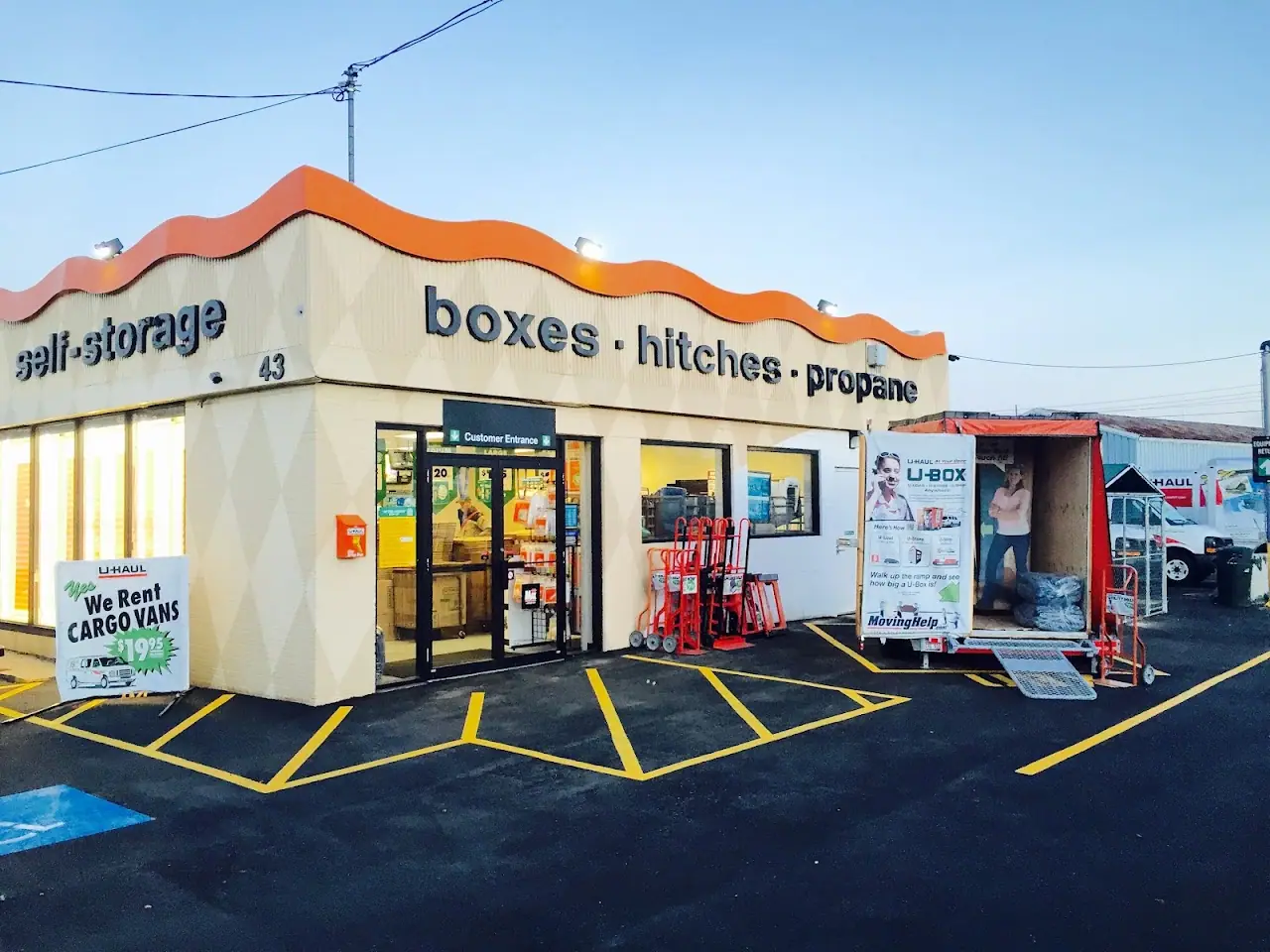 Self-Storage at U-Haul, RV storage in Salem