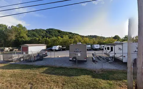 Local Storage, LLC photo 3