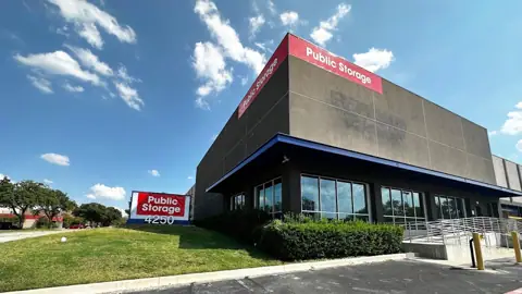 Public Storage in Farmers Branch, TX