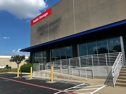Public Storage photo 3