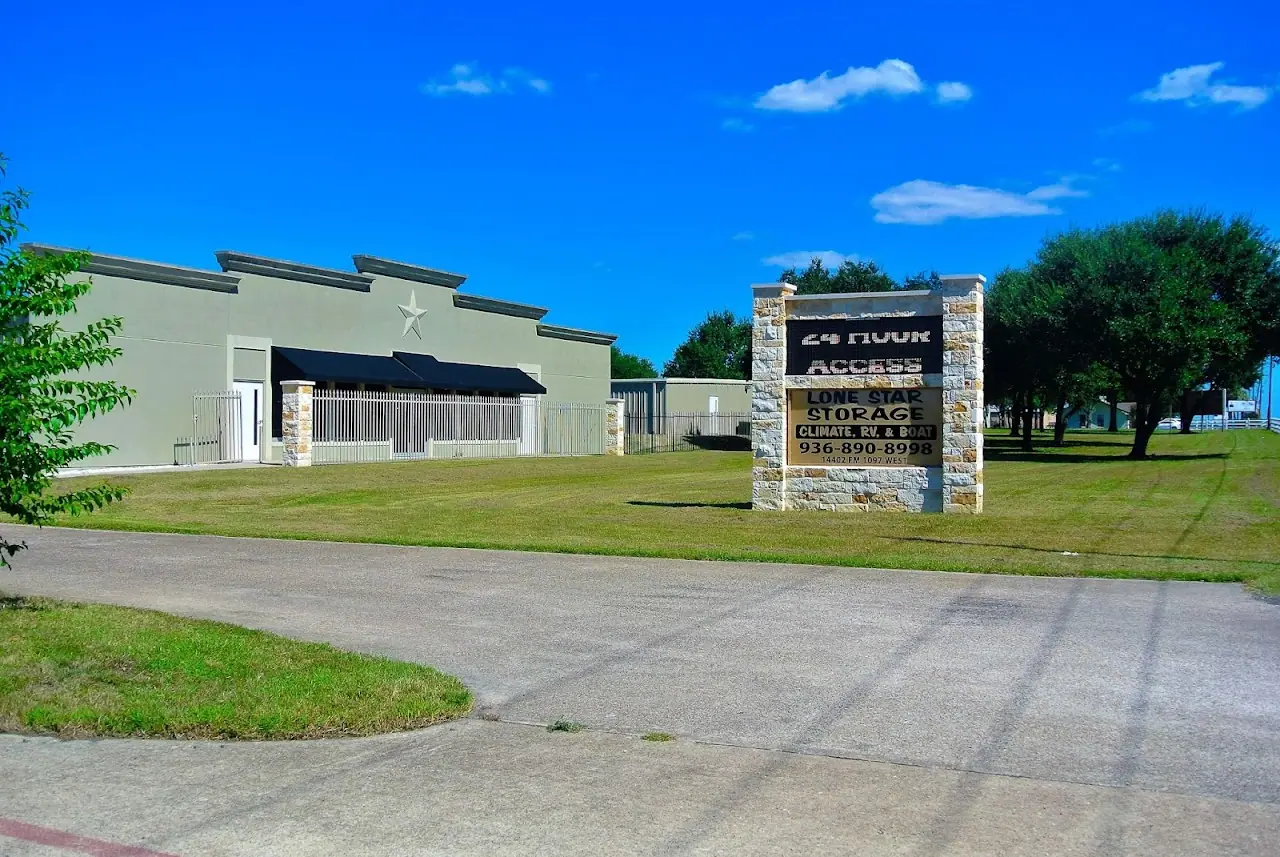 Lone Star Storage, RV storage in Willis