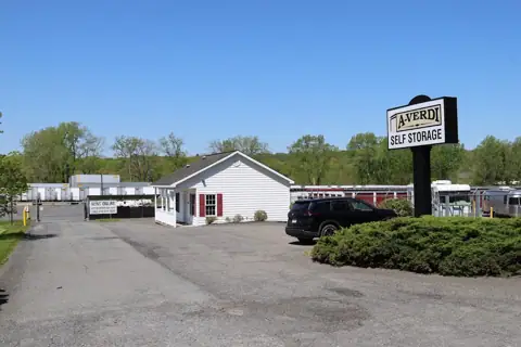 A-Verdi Self Storage Glenmont photo 3