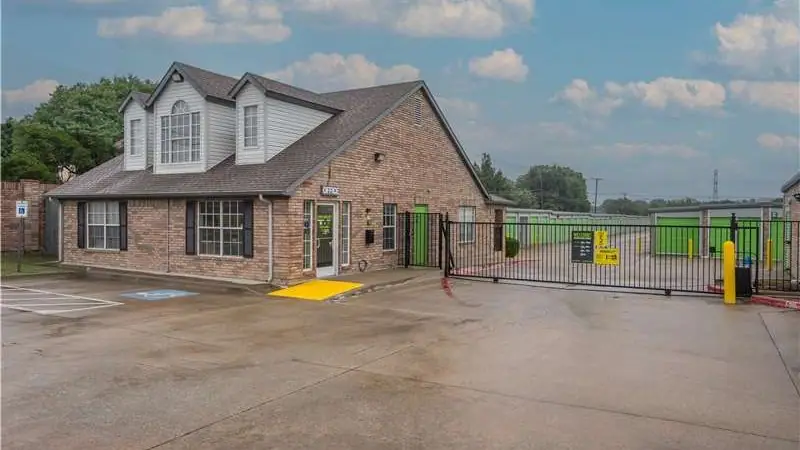 Extra Space Storage, RV storage in Plano
