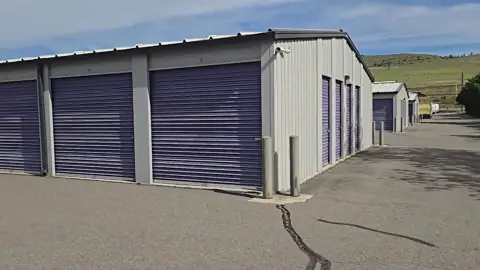 Expressway Self Storage photo 2