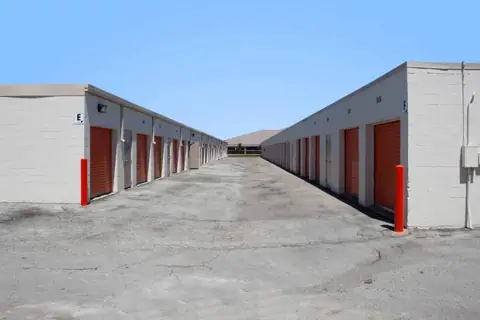 Public Storage photo 2