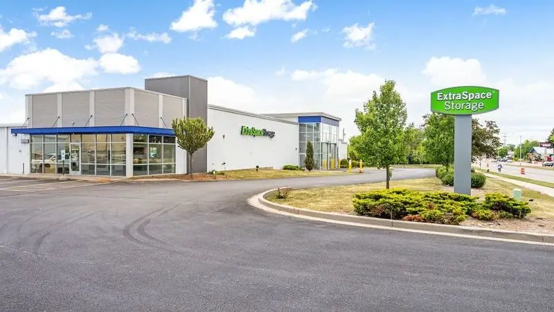 Extra Space Storage, RV storage in Milwaukee