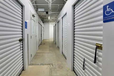 10 Federal Storage photo 2