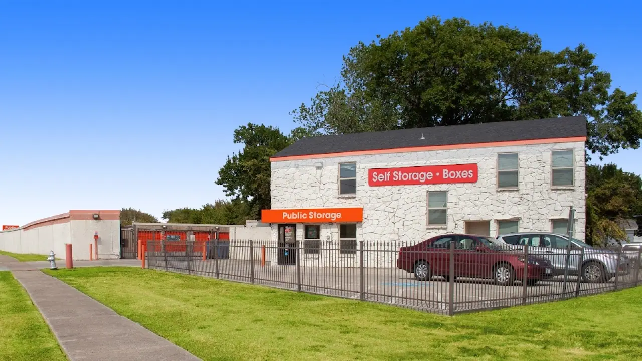Public Storage, RV storage in Fort Worth