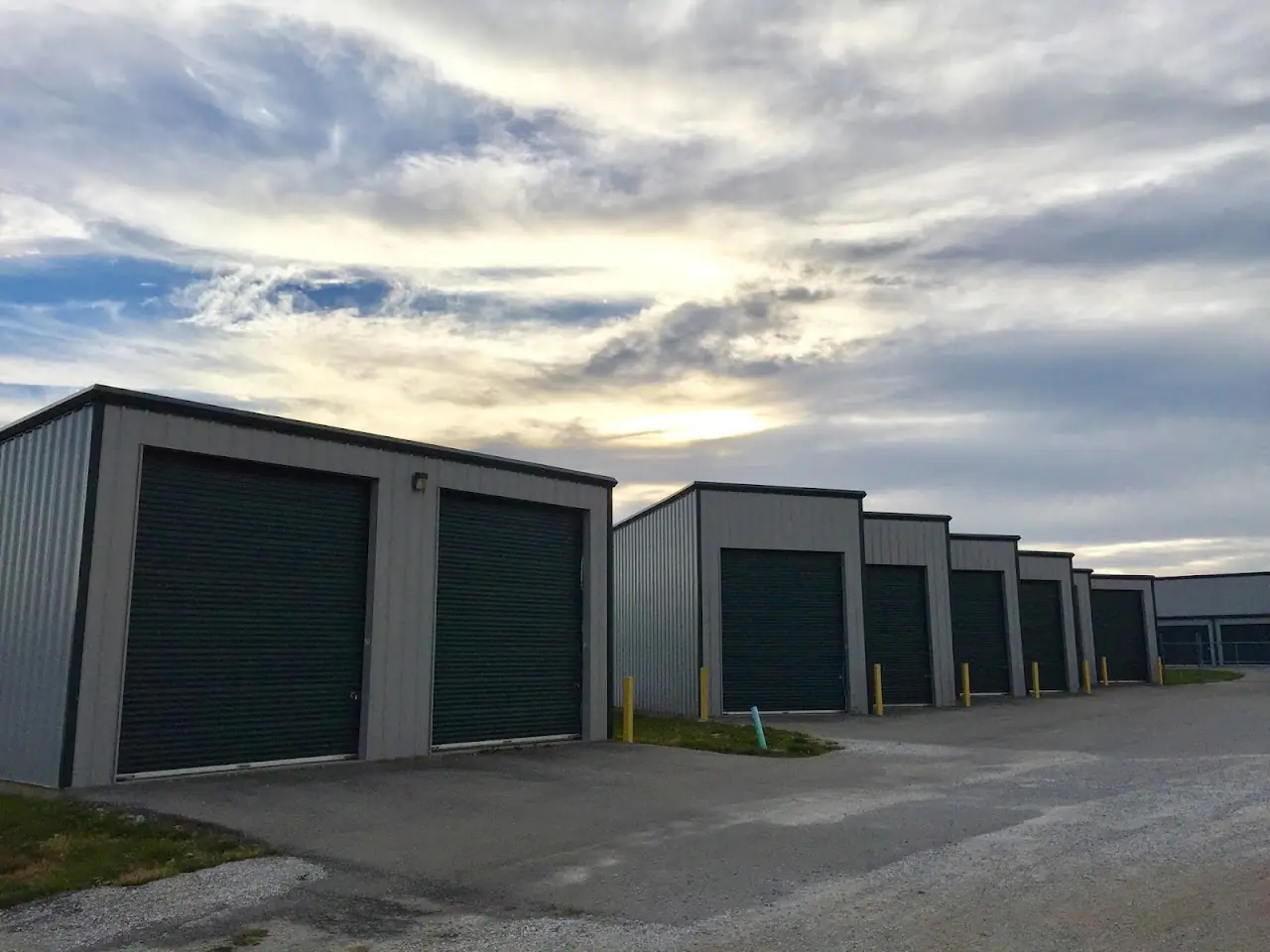 Crestline Storage, RV storage in Lansing