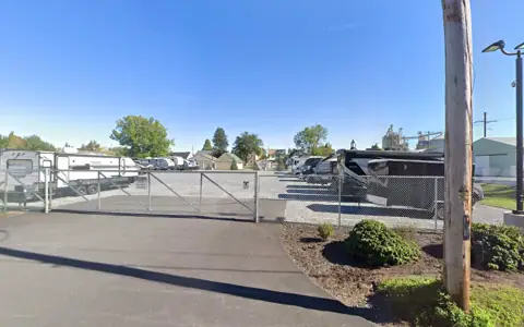 Plum Street Parking & Storage photo 2