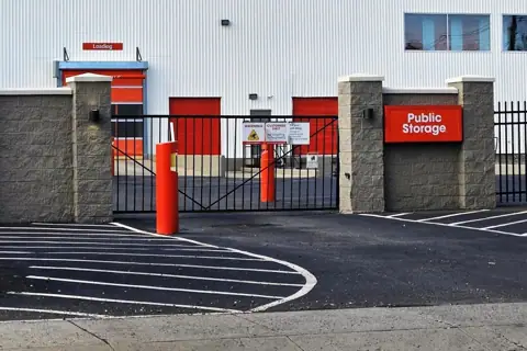 Public Storage photo 2