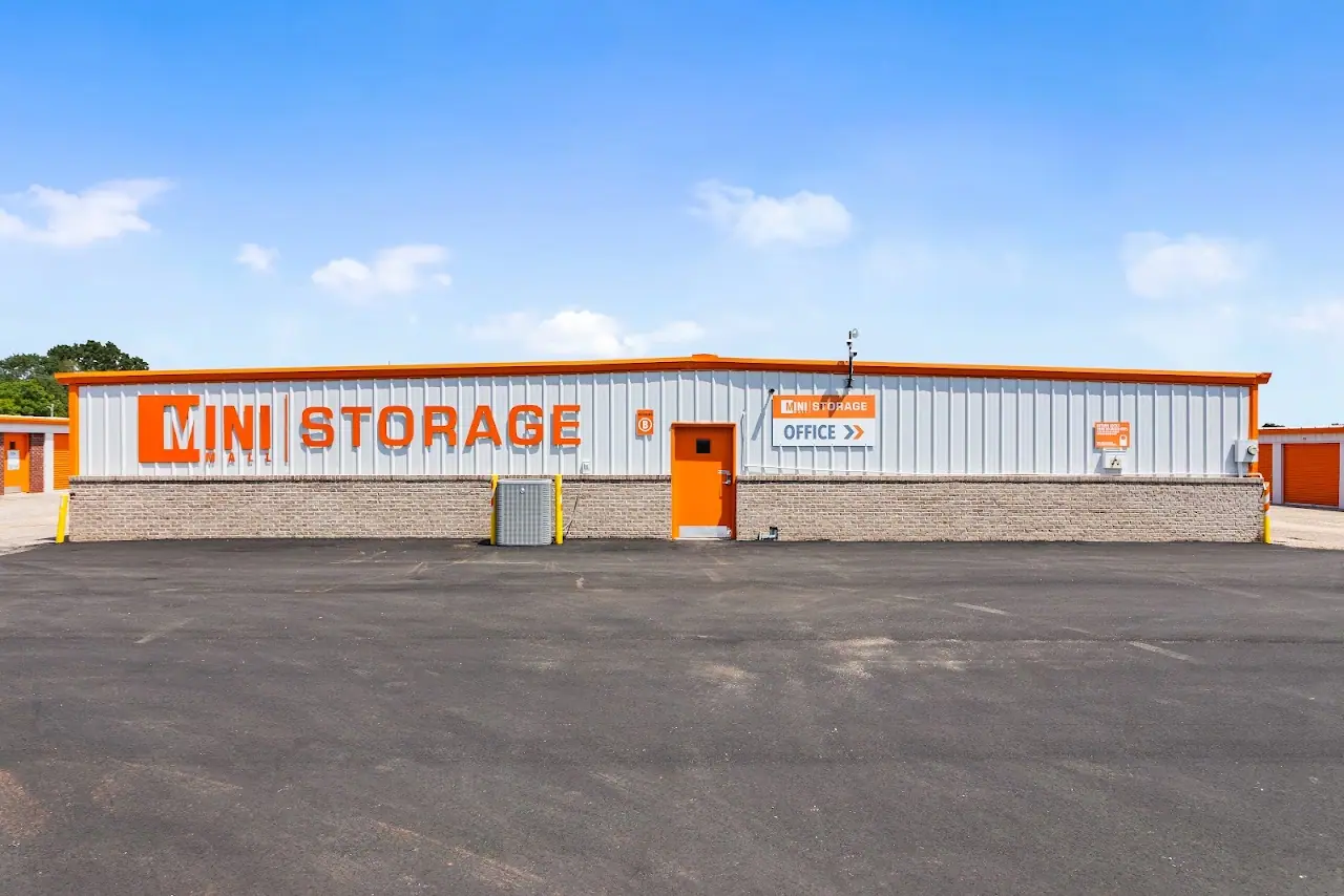 Mini Mall Storage - Enterprise, RV storage in Enterprise